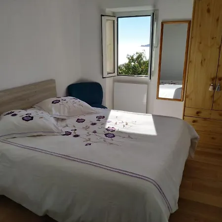 Maison Trucchi Μεντόν